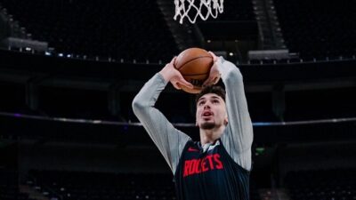 İSTANBUL (AA) – NBA’e 10 ma&ccedil;la devam edildi. Rockets’ın Suns