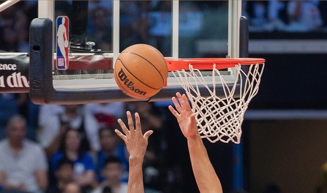 Amerikan Basketbol Ligi'nde (NBA) Alperen Şengün'ün takımı Houston Rockets, sahasında