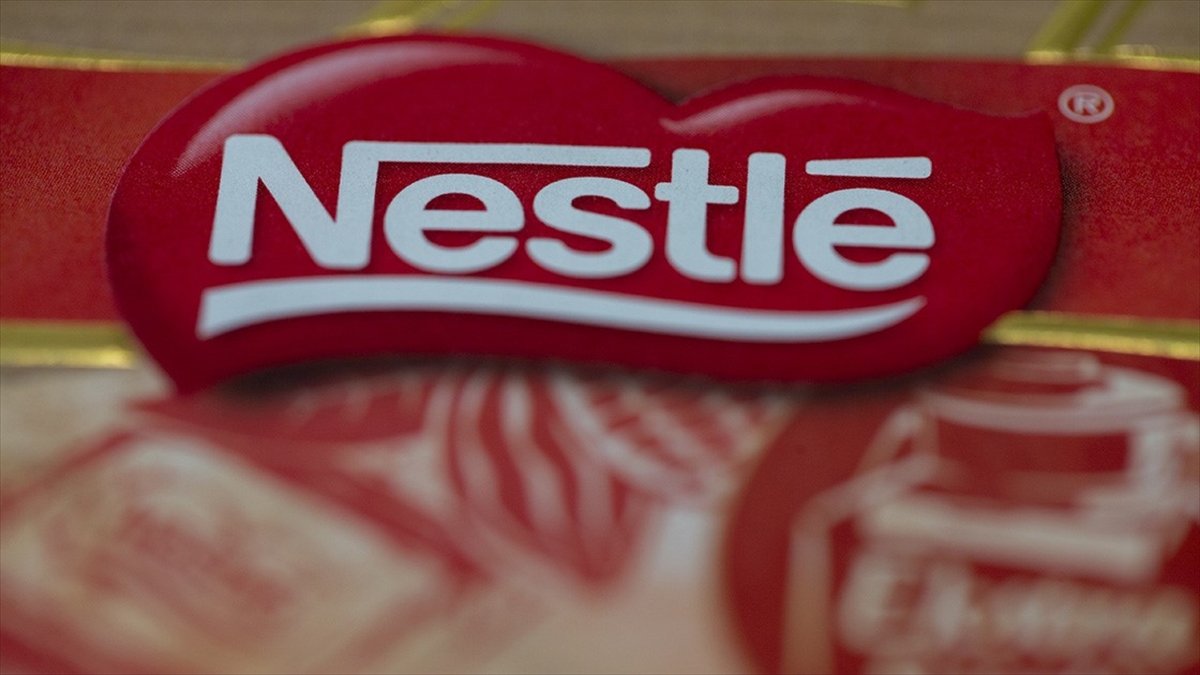Merkezi İsviçre'de bulunan gıda şirketi Nestle'nin satışları, yüksek gıda fiyatlarının