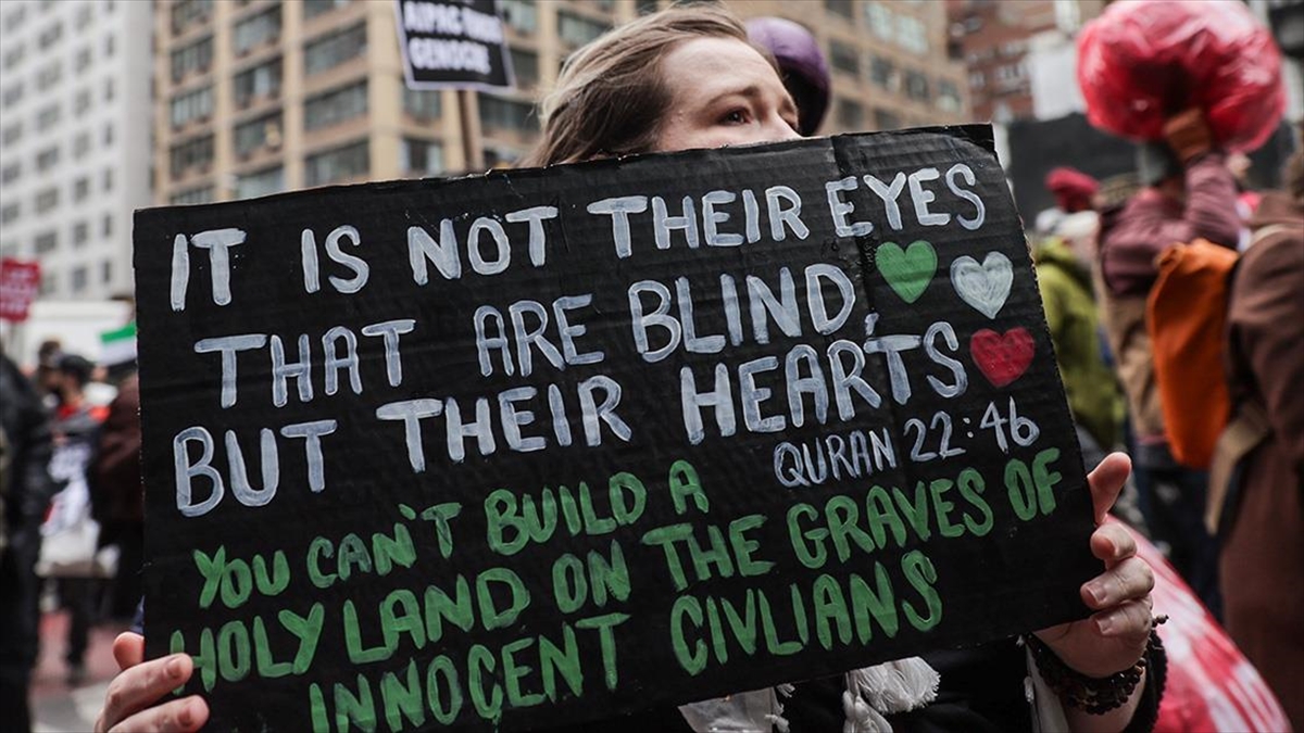 ABD'nin New York kentinde göstericiler, Amerikan-İsrail Halkla İlişkiler Komitesinin (AIPAC)