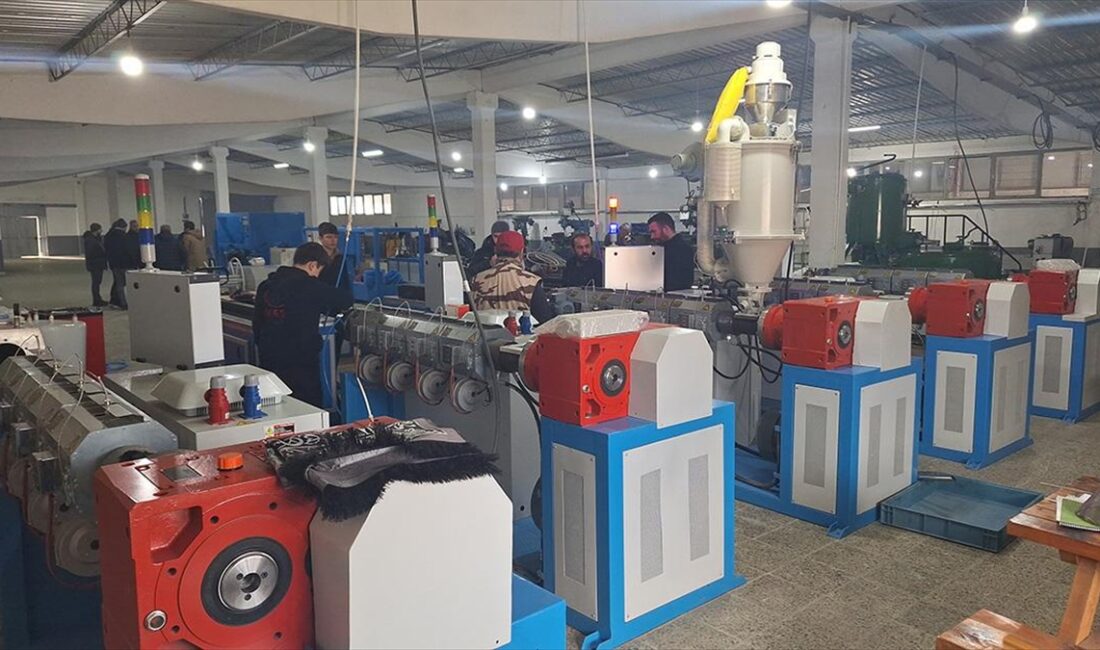 Bafra ilçesinde bulunan eski tütün depolarında kurulan ve 530 kişinin