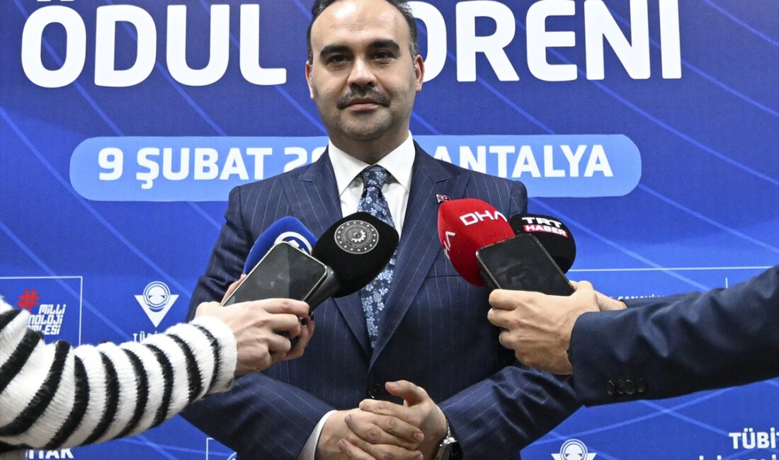 ANTALYA (AA) – Sanayi ve Teknoloji Bakanı Mehmet Fatih Kacır,