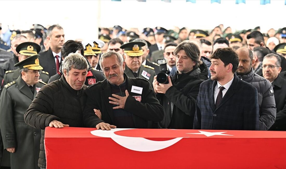 Gaziantep'teki helikopter kazasında şehit düşen Pilot Emniyet Amiri Cemil Gülen