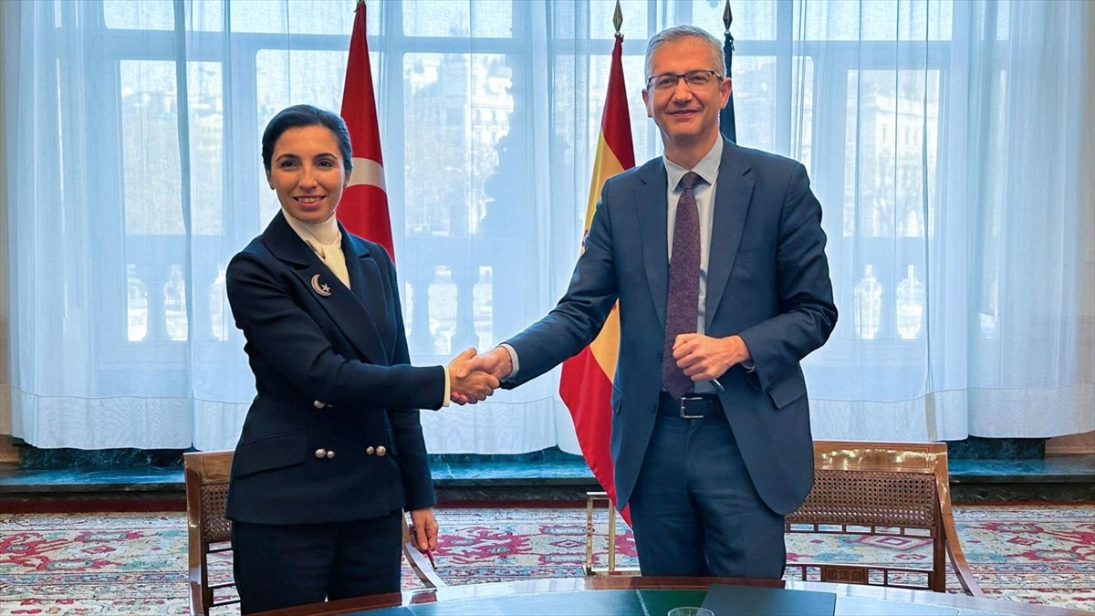 İSTANBUL (AA) – TCMB Başkanı Hafize Gaye Erkan, İspanya Merkez