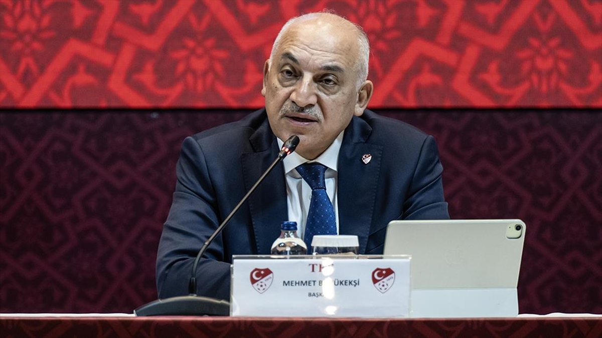 Türkiye Futbol Federasyonu (TFF) Başkanı Mehmet Büyükekşi, UEFA Uluslar Ligi'nde