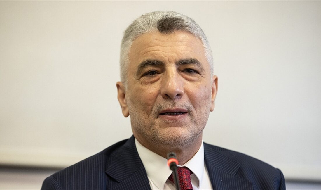 Ticaret Bakanı Ömer Bolat, geçen yılın temmuz ayında 12,5 milyar