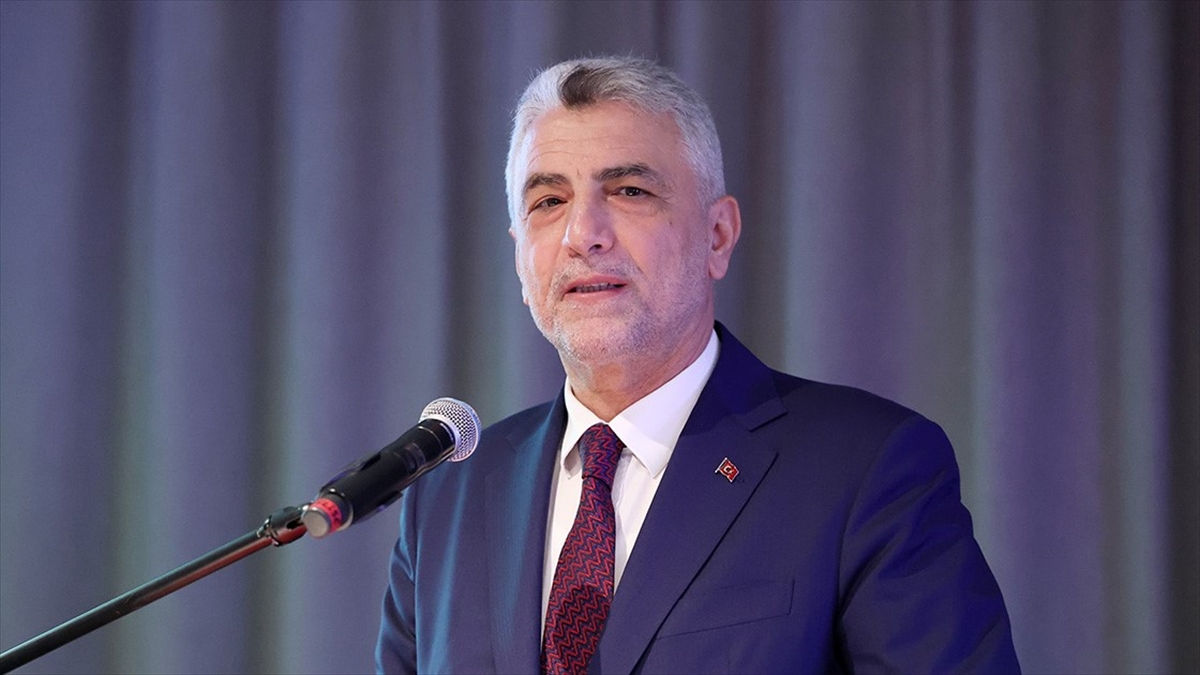 Ticaret Bakanı Ömer Bolat, hizmet ihracatında ilk defa 100 milyar