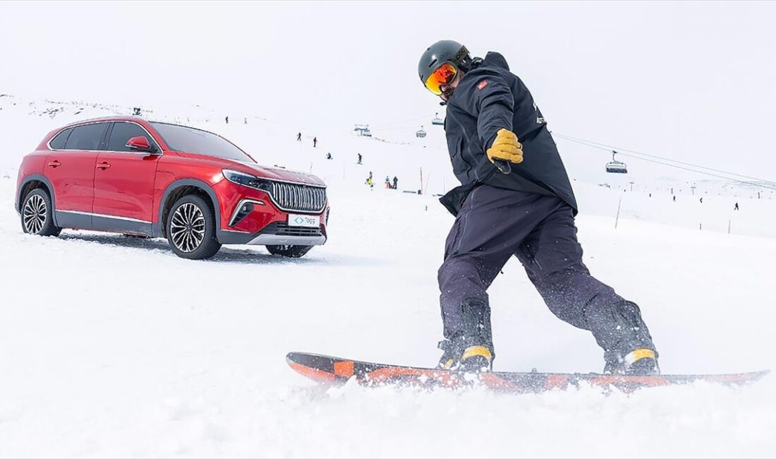 Togg, T10X modelini Erciyes Kayak Merkezi'nde kurulan mobil deneyim merkezinde