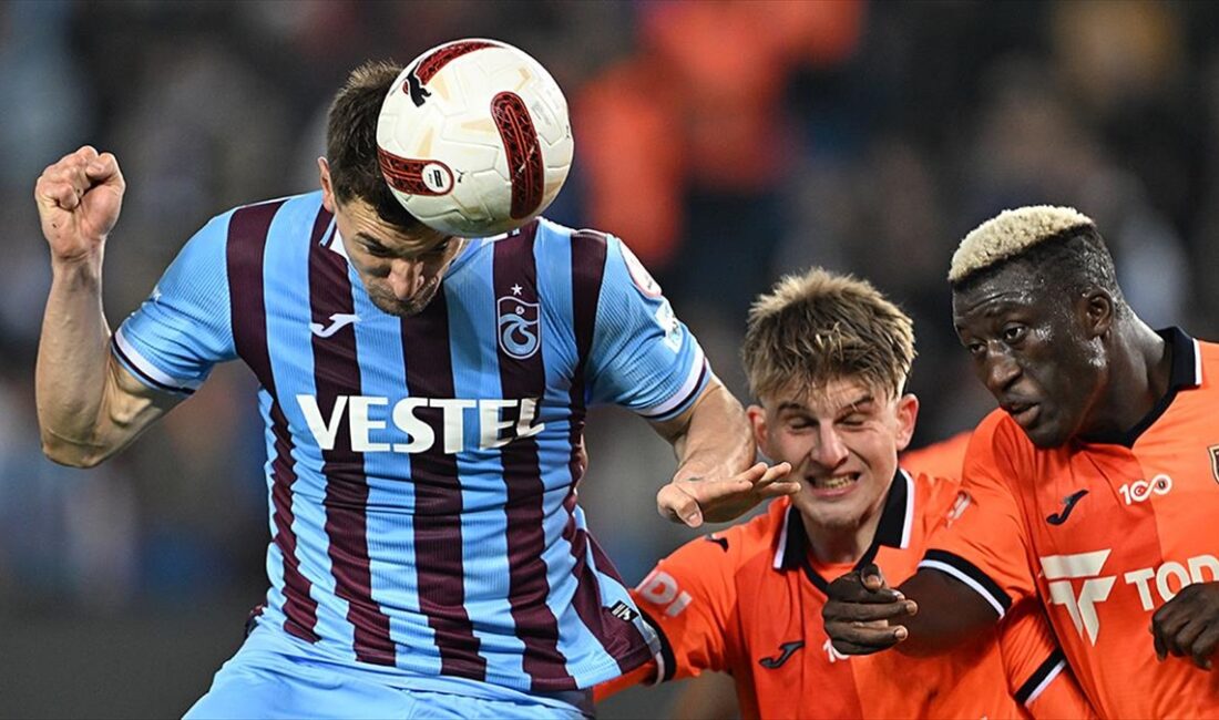 Trabzonspor, Ziraat Türkiye Kupası çeyrek finalinde RAMS Başakşehir'i sahasında 1-0