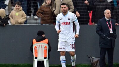 Trezeguet, bordo-mavili takımda son 2 sezonda attığı 17 gol ile