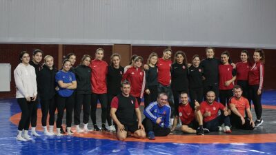 Türkiye Güreş Federasyonu Başkanı Şeref Eroğlu, 2024 Paris Olimpiyatları'na ilişkin,