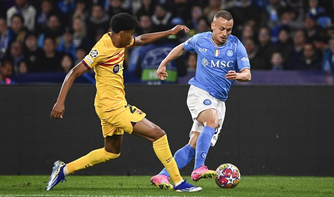 UEFA Şampiyonlar Ligi son 16 turu ilk maçlarında Napoli ile