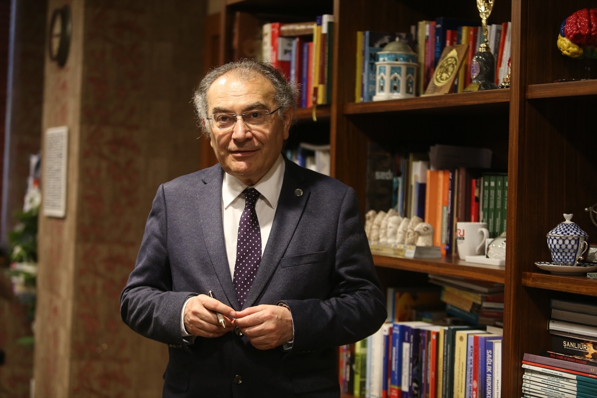 Üsküdar Üniversitesi Kurucu Rektörü Prof. Dr. Nevzat Tarhan'dan panikatak değerlendirmesi: