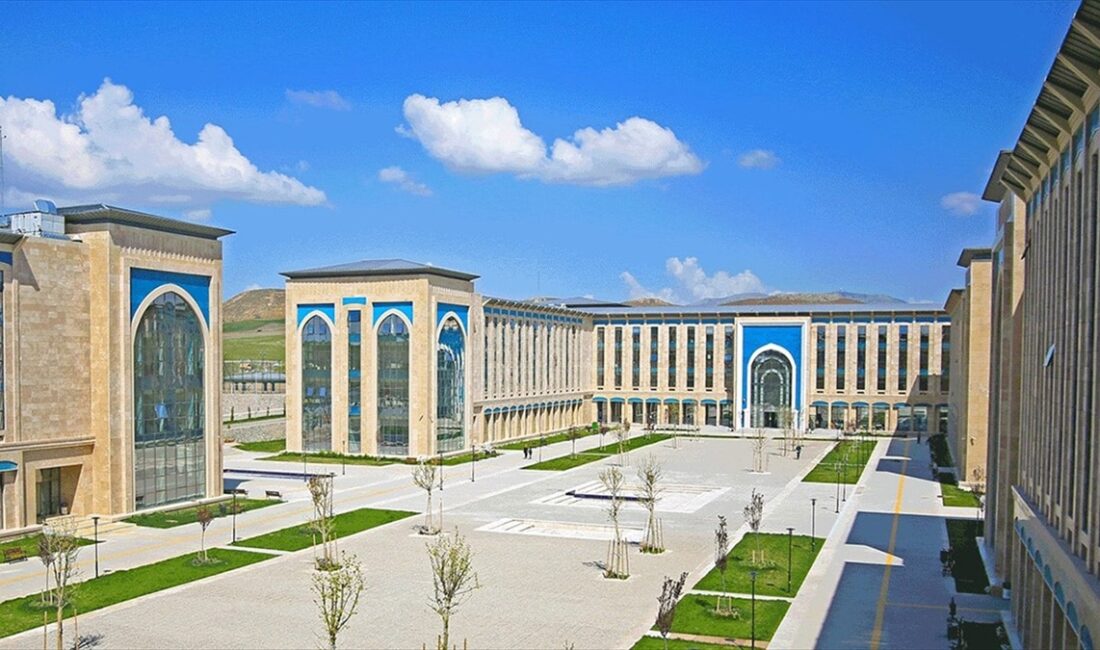 Türkiye, "Milli Uzay Programı"ndaki yeni hedeflere odaklanırken Ankara Yıldırım Beyazıt