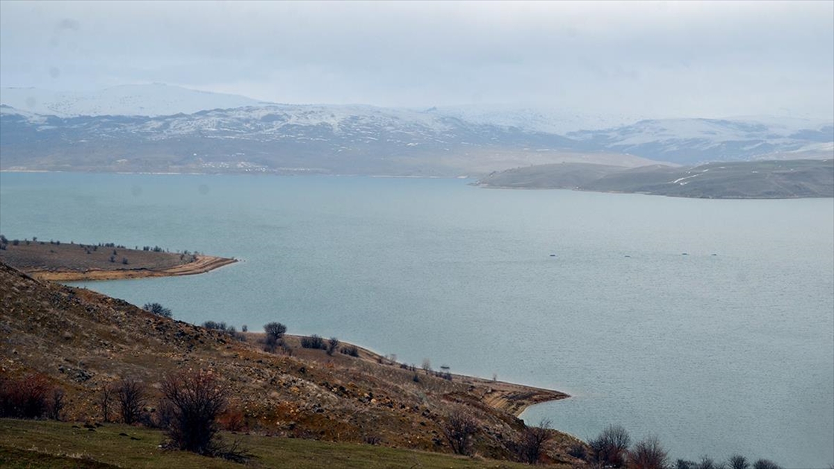 Van, Hakkari ve Muş'ta etkili olan yağışlarla, enerji üretimi, içme