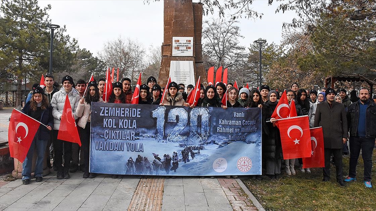 Van'dan 1. Dünya Savaşı sırasında Hoy cephesindeki askerlere erzak ve