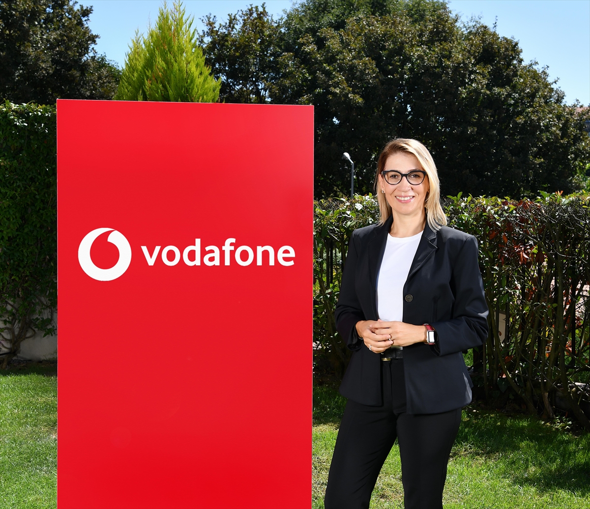 İSTANBUL (AA) – Vodafone'a gelenler, 6 ay boyunca 100 lira