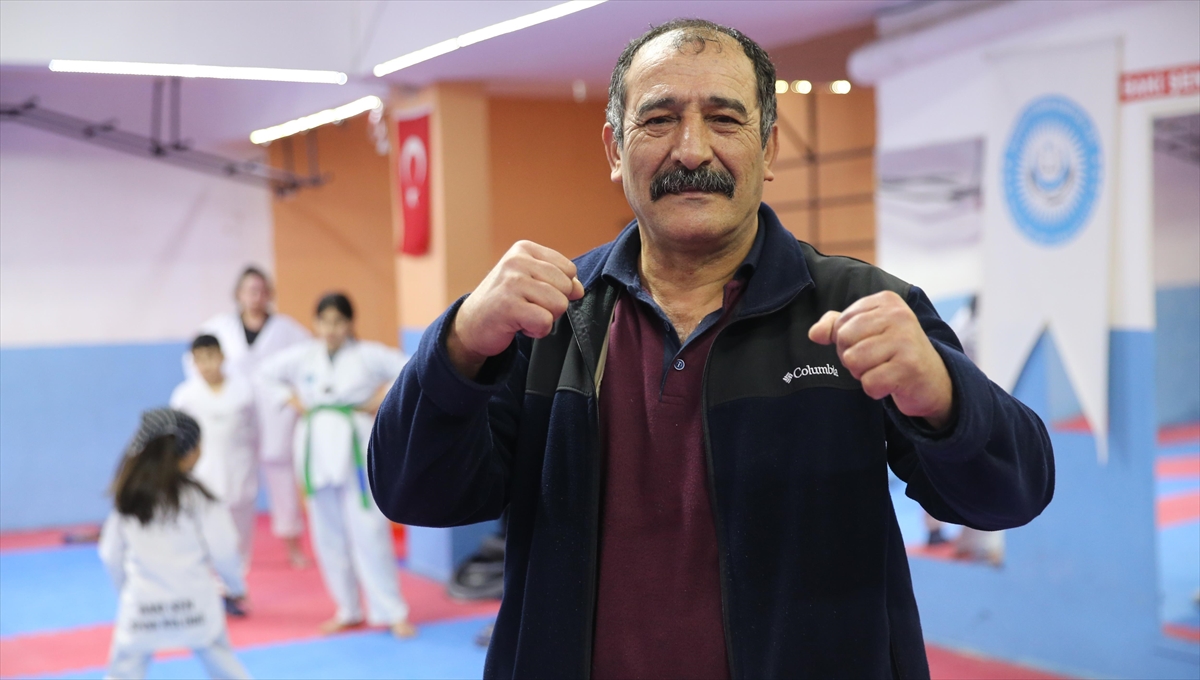 Konya'da annesinin vefatının ardından yetiştirme yurtlarında büyüyen Abdülbaki Şen, açtığı