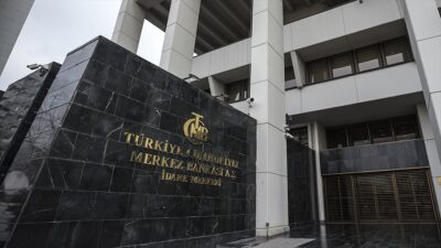 Küresel piyasalarda, Kaliforniya merkezli çip üreticisi Nvidia'nın son çeyrekte beklentilerin