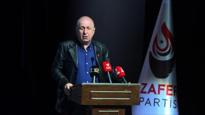 ANTALYA (AA) – Zafer Partisi Genel Başkanı Ümit Özdağ, Antalya'da