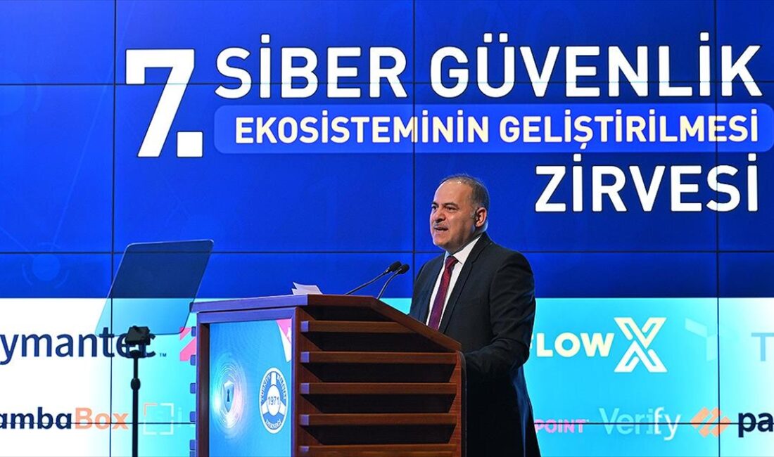 Ulaştırma ve Altyapı Bakan Yardımcısı Ömer Fatih Sayan, "Kullanıcıların hassas