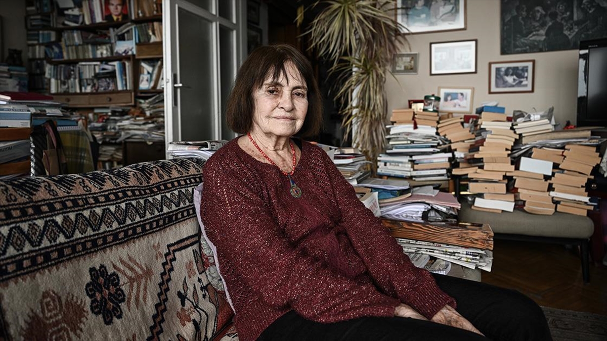 Türkiye'deki ilk nöropsikoloji laboratuvarını kuran Prof. Dr. Öget Öktem Tanör,