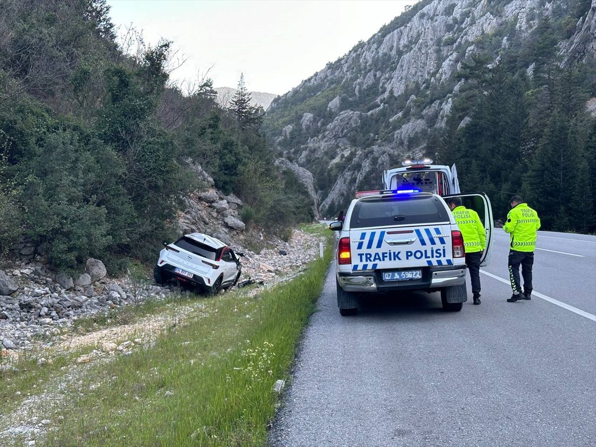 ANTALYA (AA) – Akseki ilçesinde otomobil ile çarpışan motosikletin sürücüsü