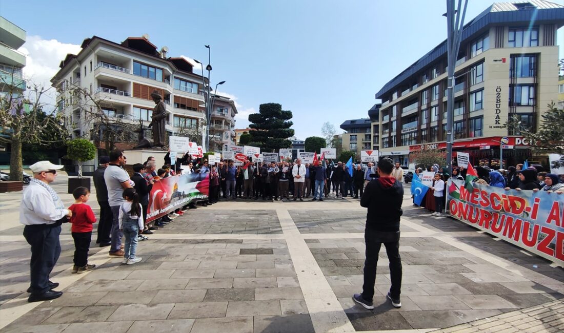 ANTALYA (AA) – Antalya'nın Alanya ilçesinde İsrail'in Gazze'ye yönelik saldırıları