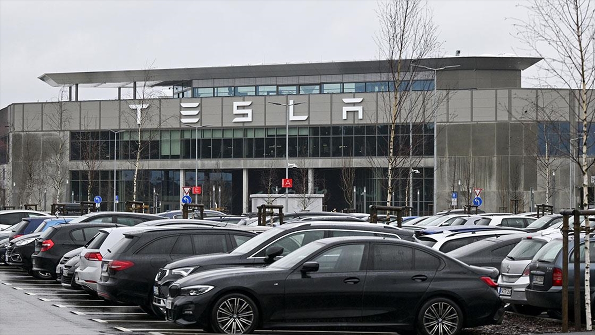 ABD merkezli elektrikli otomobil üreticisi Tesla'nın Berlin yakınlarında Grünheide'deki fabrikasında