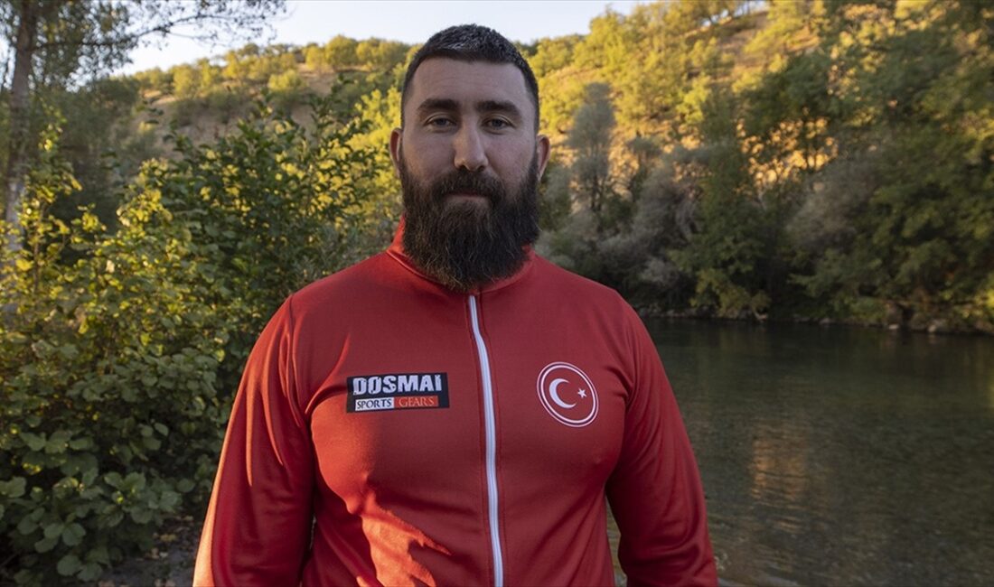 Kıtalar arası ağır sıklet şampiyonu kick boksçu Muhammed Dursun, "Hedefim