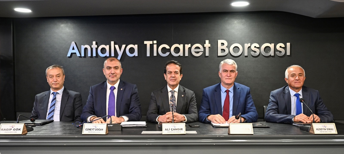 Antalya Ticaret Borsası Başkanı Çandır'dan “yeşillenme hastalığı” uyarısı: