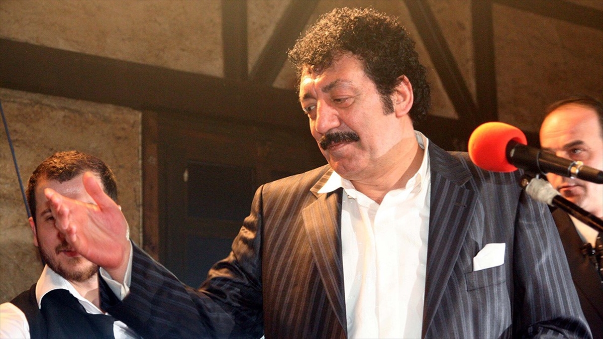 "Arabeskin Babası" veya "Müslüm Baba" olarak tanınan arabesk ve halk