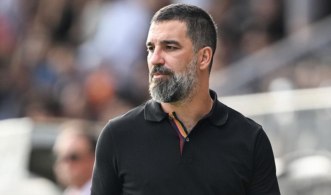 Galatasaray'da uzun yıllar forma giyen Eyüpspor Teknik Direktörü Arda Turan,