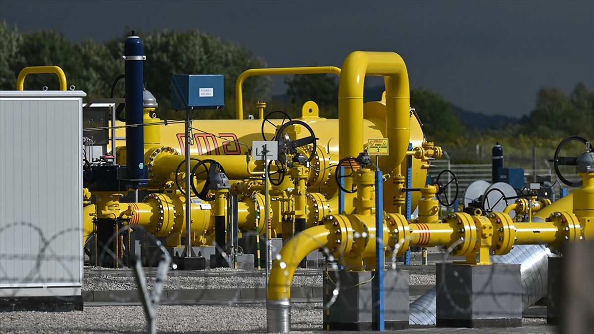 Avrupa'nın sıvılaştırılmış doğal gaz (LNG) terminalleri için 44,4 milyar avro