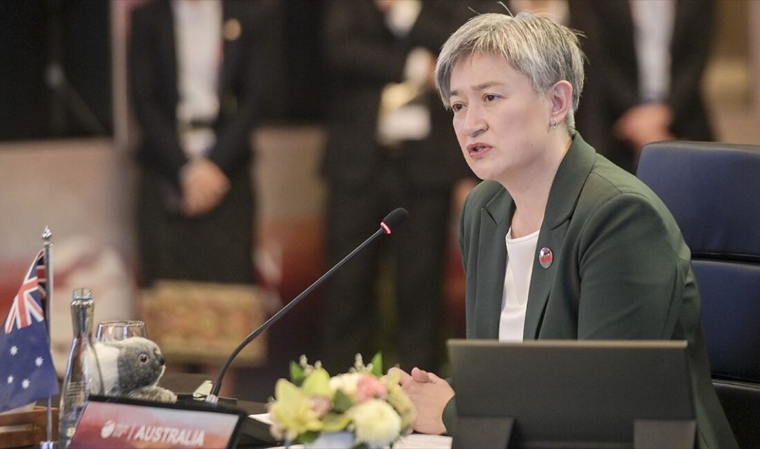 Avustralya Dışişleri Bakanı Penny Wong, İsrail'in rotasını değiştirmemesi halinde "destek