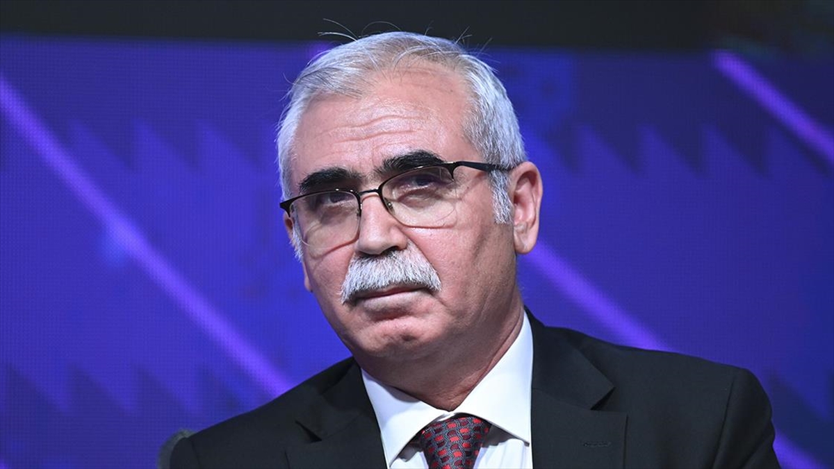 Anayasa Mahkemesi (AYM) Başkanvekilliğine Kadir Özkaya'nın yeniden seçilmesine ilişkin karar,