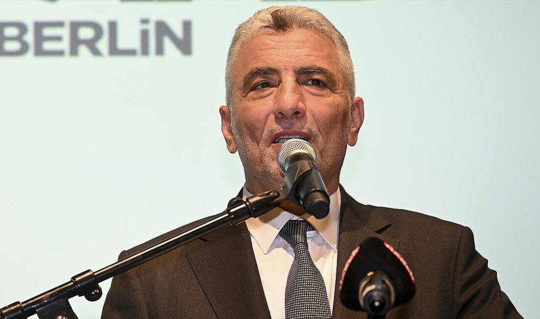 Bakan Bolat: Bir hafta sonra AB Konseyinden çıkacak karar Türkiye AB ilişkilerinde yeni bir yakınlaşmayı başlatabilir BERLIN (AA) – Ticaret Bakanı Ömer Bolat, Müstakil Sanayici ve