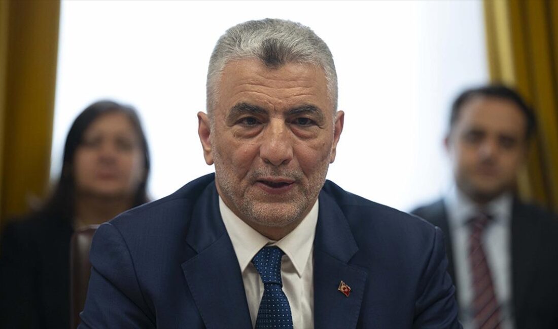 Bakan Bolat: Birleşik Krallık ile serbest ticaret anlaşmasının güncellenmesi müzakerelerine başlandı Ticaret Bakanı Ömer Bolat, "STA müzakereleri, 21. yüzyıl standartlarını karşılayan