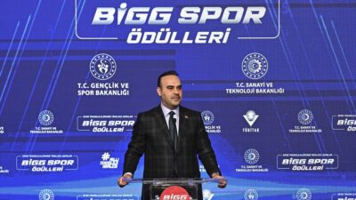Sanayi ve Teknoloji Bakanı Mehmet Fatih Kacır, spor teknolojileri pazarının
