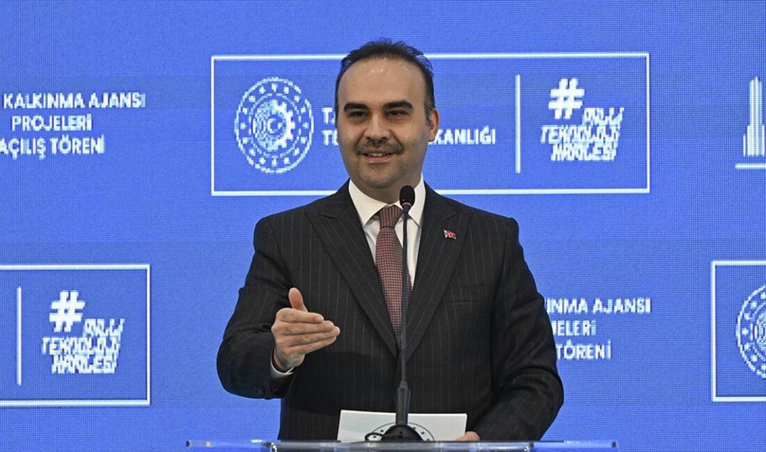Sanayi ve Teknoloji Bakanı Mehmet Fatih Kacır, "Gelişme hızımız gösteriyor