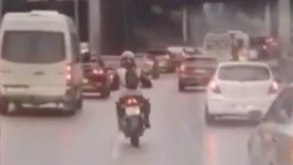 ANKARA (AA) – Sağlık Bakanı Fahrettin Koca, motosiklet sürücüsünün örnek