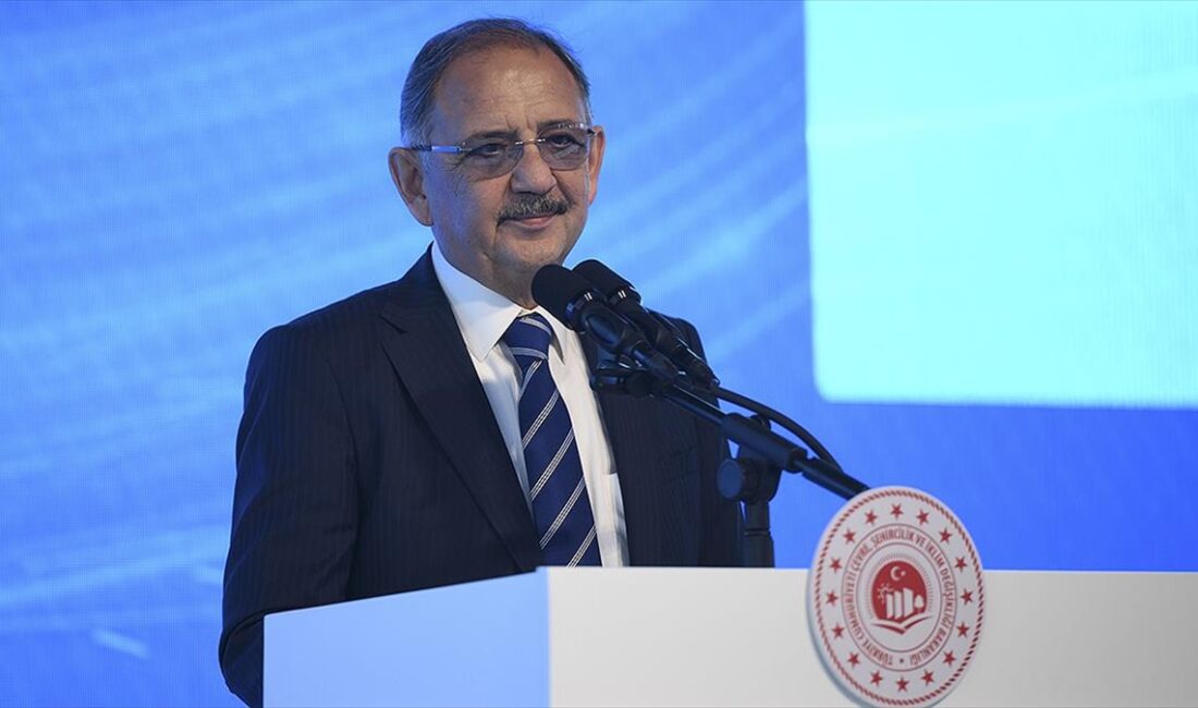 Çevre, Şehircilik ve İklim Değişikliği Bakanı Mehmet Özhaseki, İstanbul'da yürütülecek