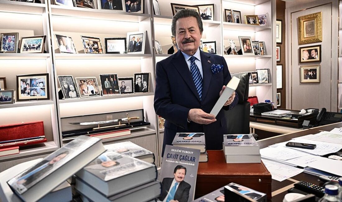 Eski Devlet Bakanı Cavit Çağlar'ın, Batı Trakya'nın Gümülcine kentinde başlayıp