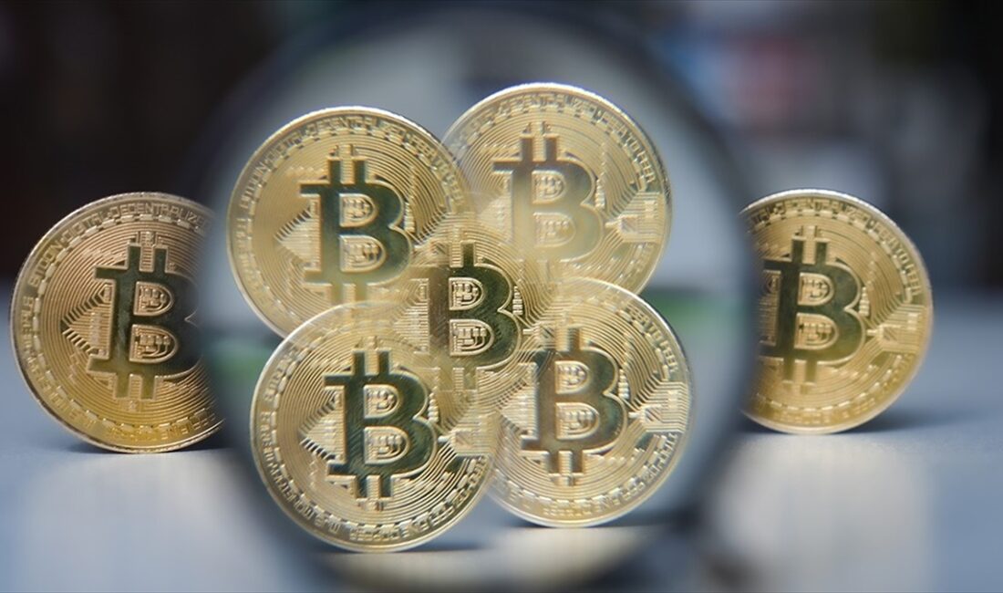 En büyük kripto para birimi Bitcoin'in fiyatı, son 24 saatte