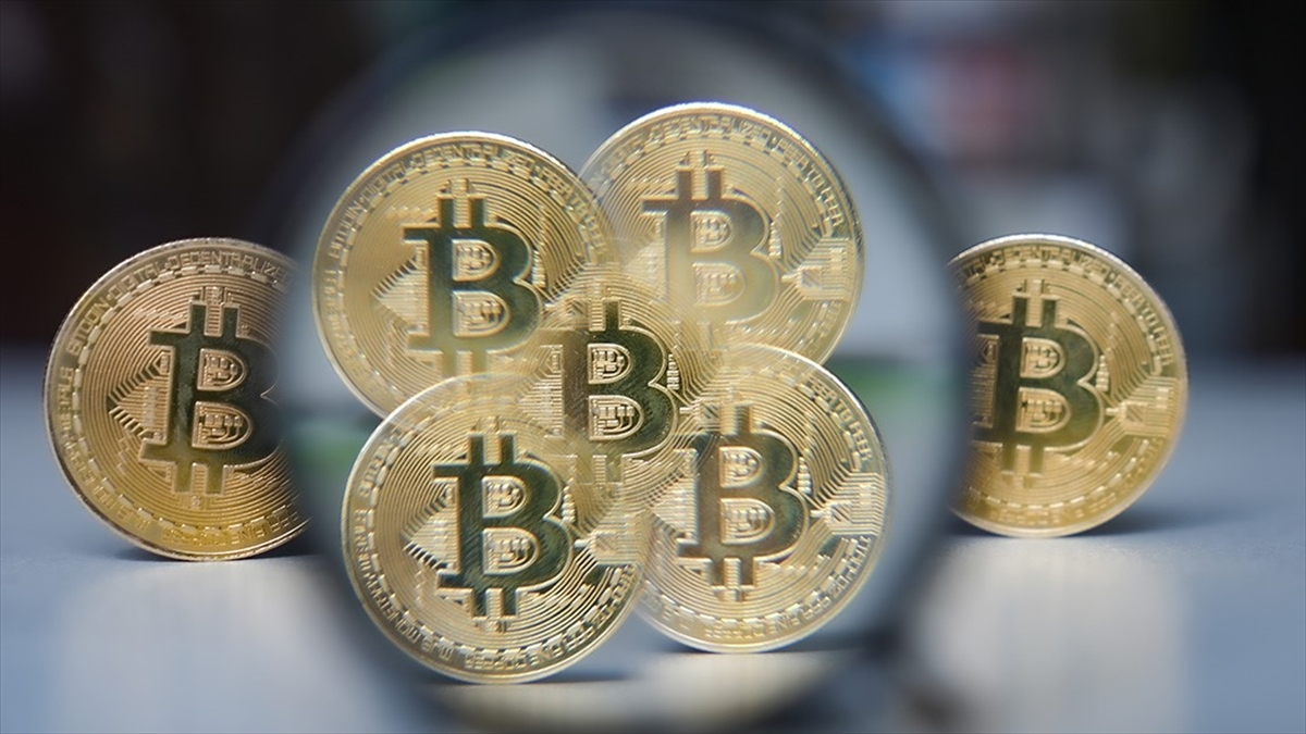 En büyük kripto para birimi Bitcoin'in fiyatı, son 24 saatte