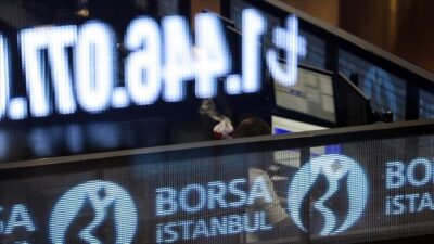 Borsa İstanbul'da BIST 100 endeksi, güne yüzde 0,9 artışla 9.035,94