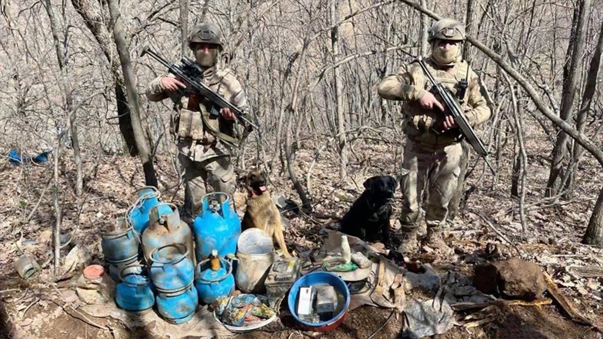 İçişleri Bakanı Ali Yerlikaya, 5 ilde düzenlenen "Bozdoğan-13" operasyonlarında teröristlere