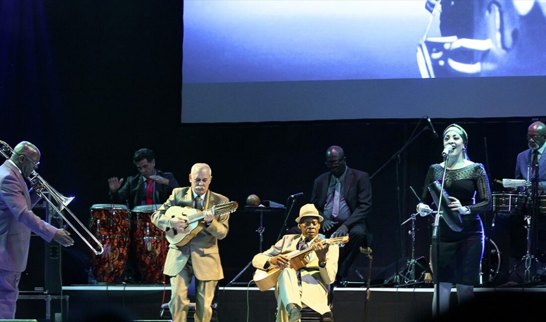 İSTANBUL (AA) – Konser, 21 Haziran’da Harbiye Cemil Topuzlu Açık
