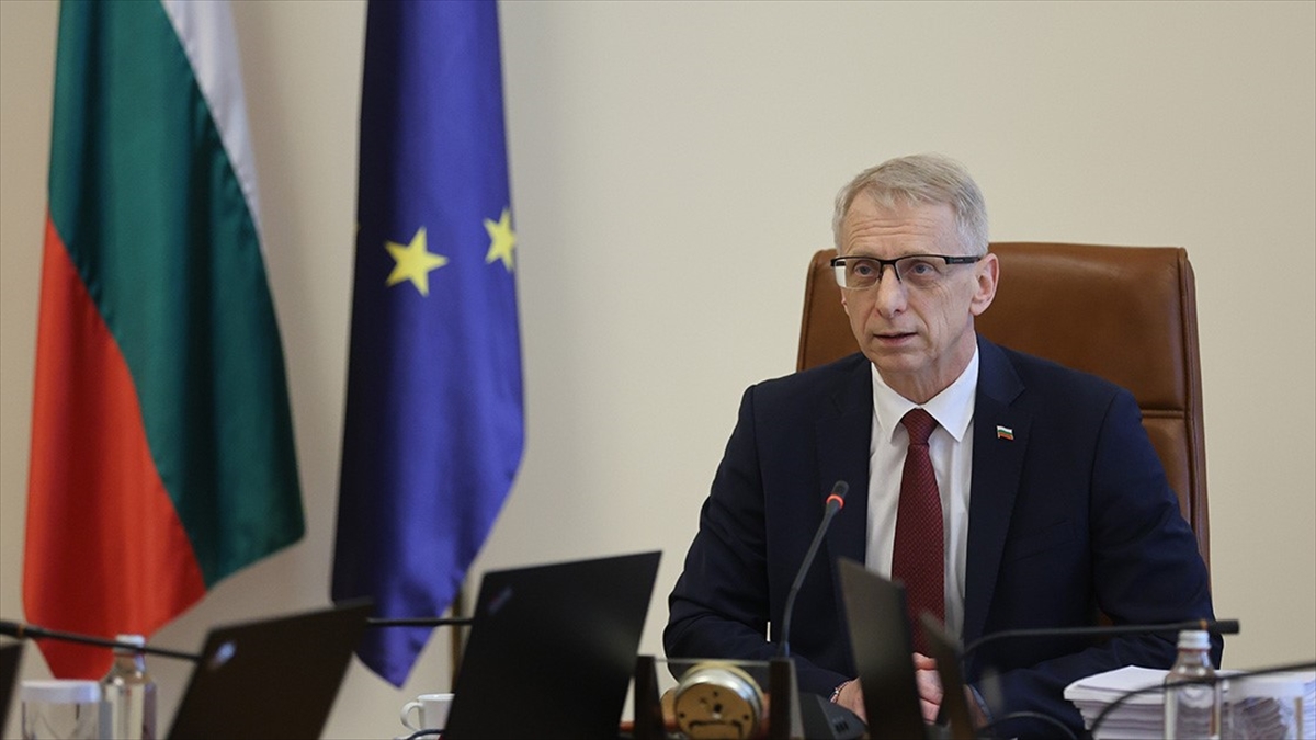 Bulgaristan Parlamentosu, Başbakan Nikolay Denkov’un dün sunduğu istifasını oybirliğiyle kabul