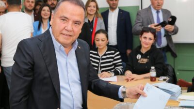 - "Bütün vatandaşlarımız özgürce demokrasi inancıyla oylarını kullanacaklar"